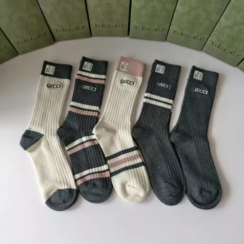구찌 자수 중장목 남녀공용 장목 양말