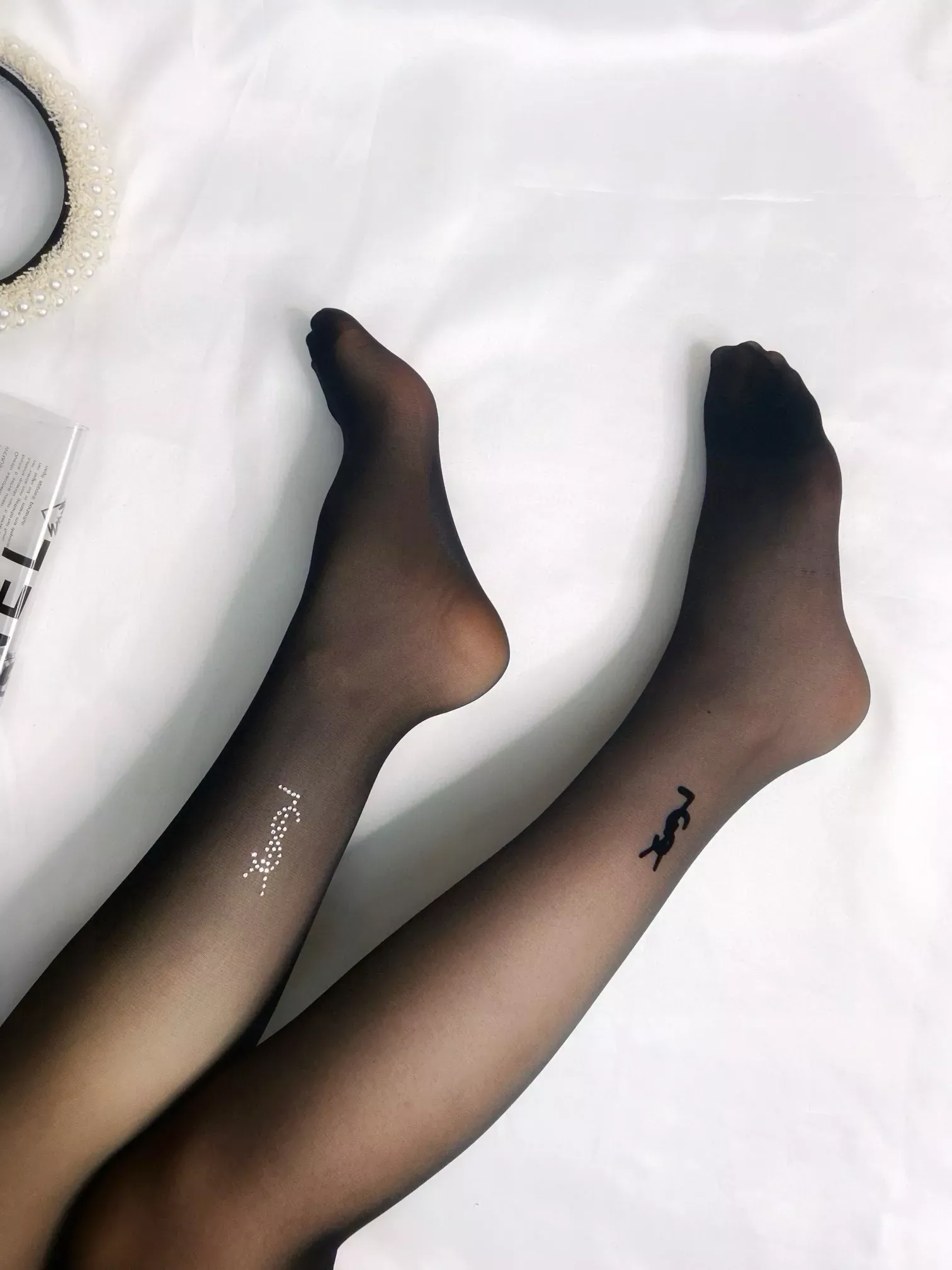 입생로랑 플로킹 로고 여성용 팬티 스타킹 상세 이미지 5
