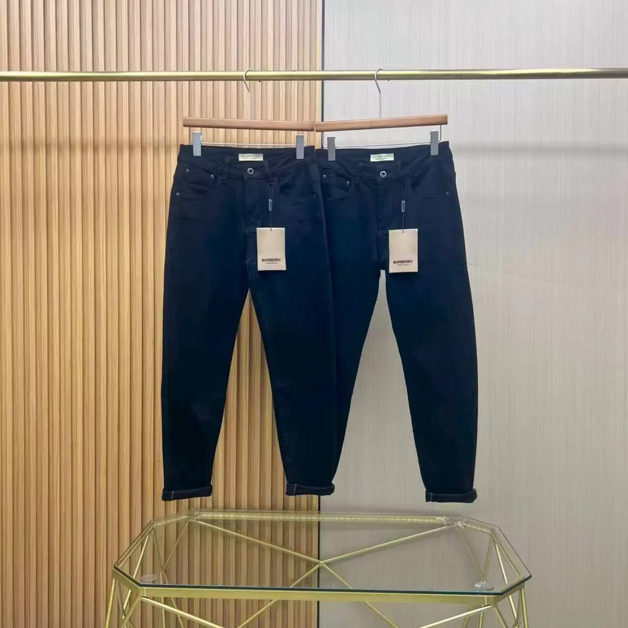 버버리 슬림핏 워싱 남녀공용 데님 팬츠 상세 이미지 1