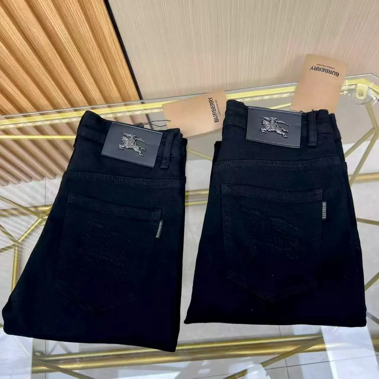 버버리 슬림핏 워싱 남녀공용 데님 팬츠 상세 이미지 13