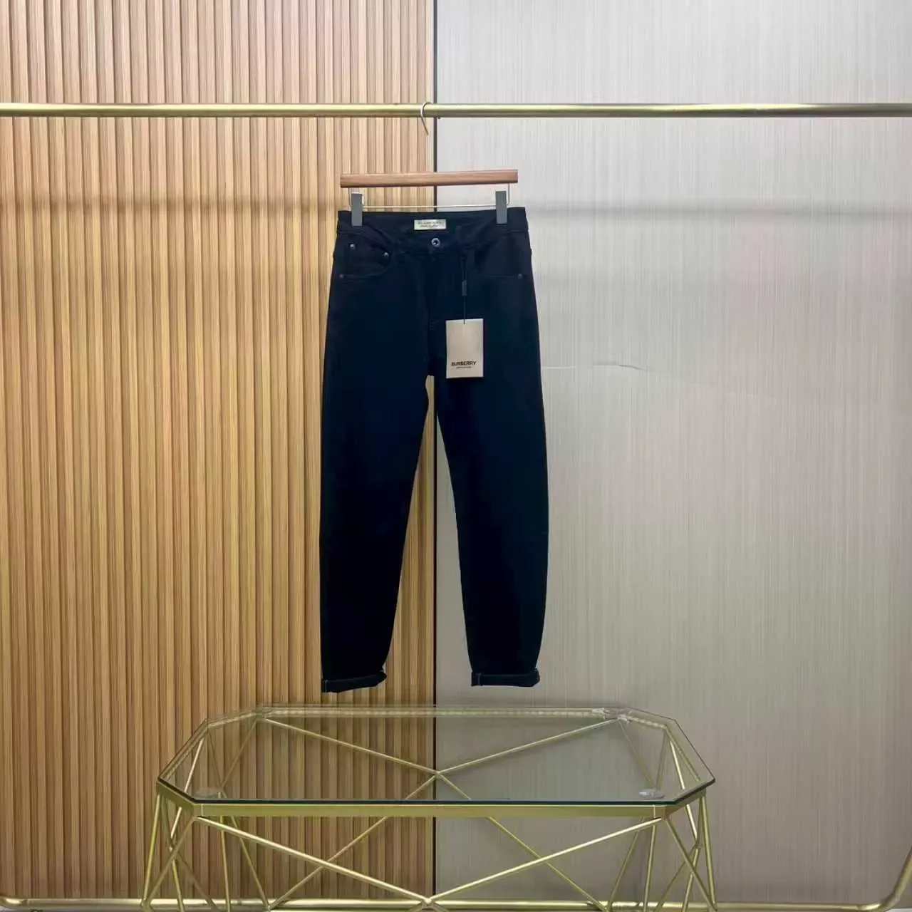 버버리 슬림핏 워싱 남녀공용 데님 팬츠 상세 이미지 2