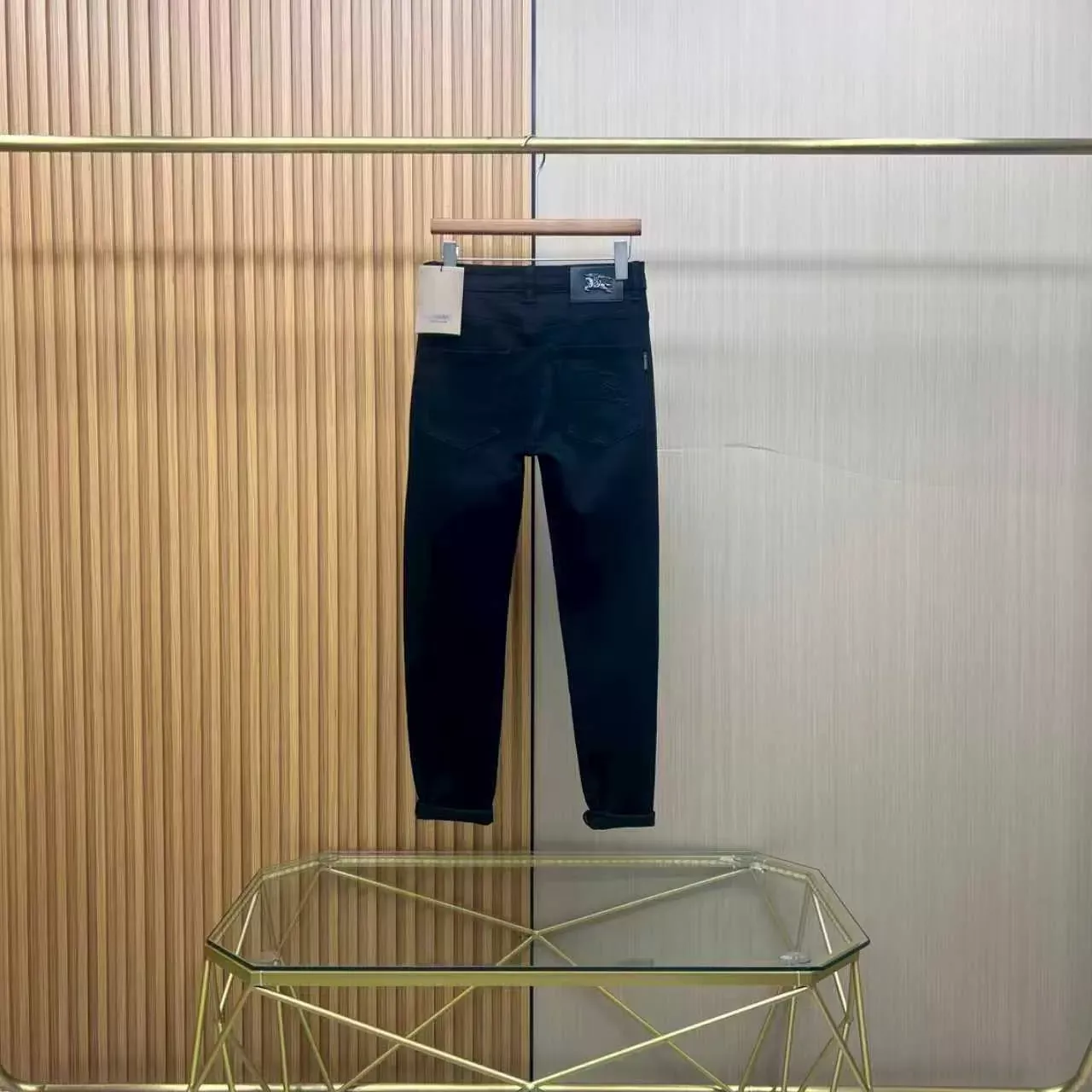 버버리 슬림핏 워싱 남녀공용 데님 팬츠 상세 이미지 3