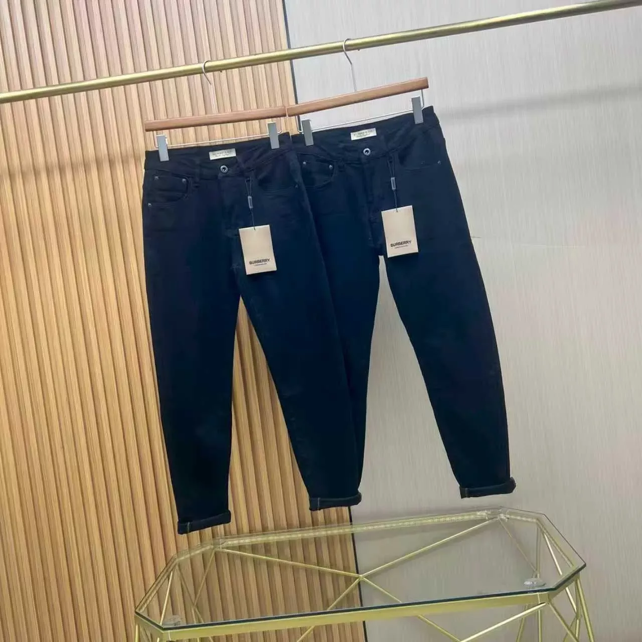 버버리 슬림핏 워싱 남녀공용 데님 팬츠 상세 이미지 6