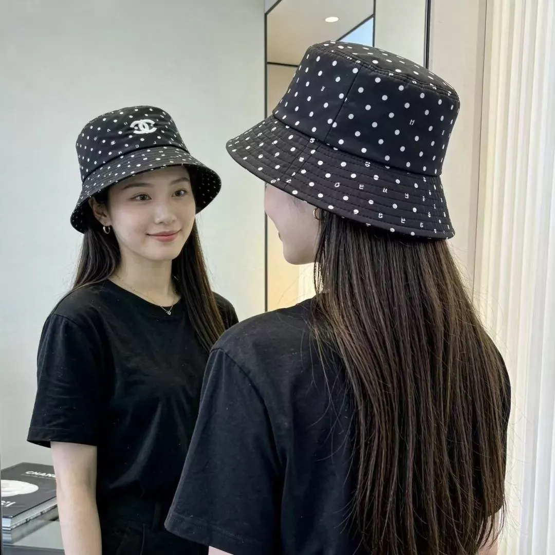 샤넬 도트 패턴 로고 버킷햇 상세 이미지 3