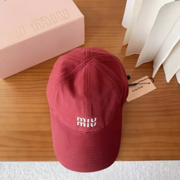 미우미우 자수 로고 코튼 볼캡