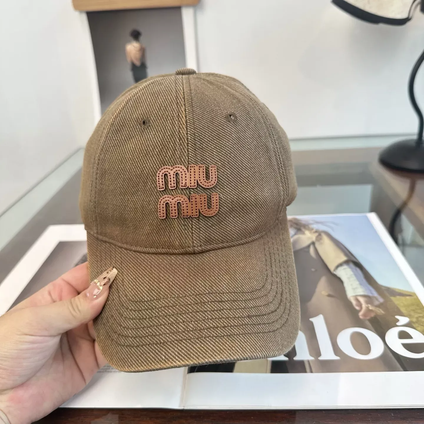 미우미우 자수 로고 베이스볼 볼캡 상세 이미지 14