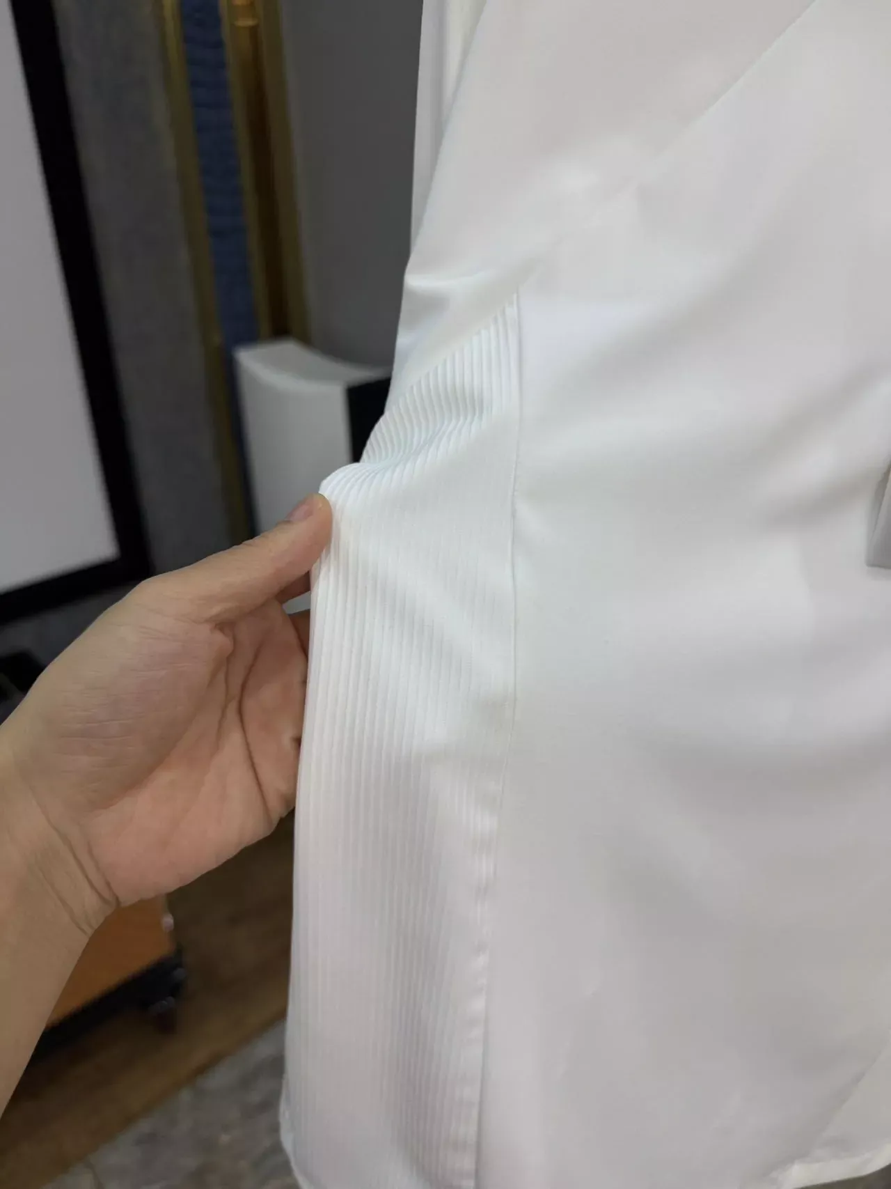 데상트 흡습속건 반집업 긴소매 여성용 긴소매 티셔츠 상세 이미지 22