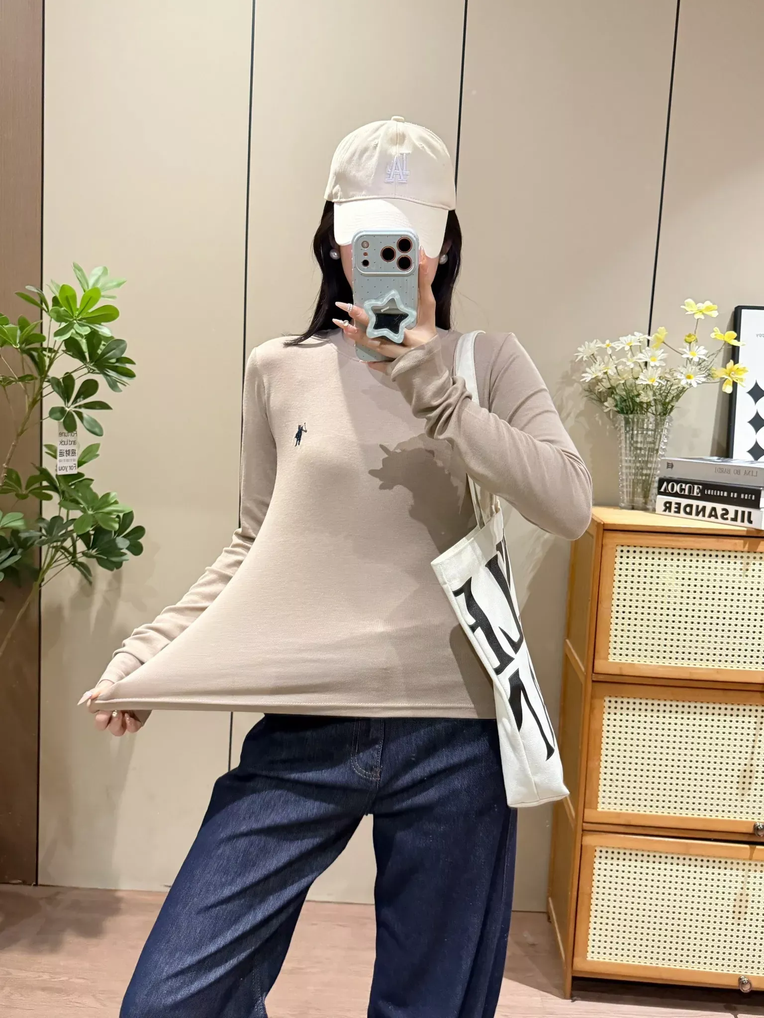 랄프로렌 전마 자수 슬림핏 여성용 긴소매 티셔츠 상세 이미지 25