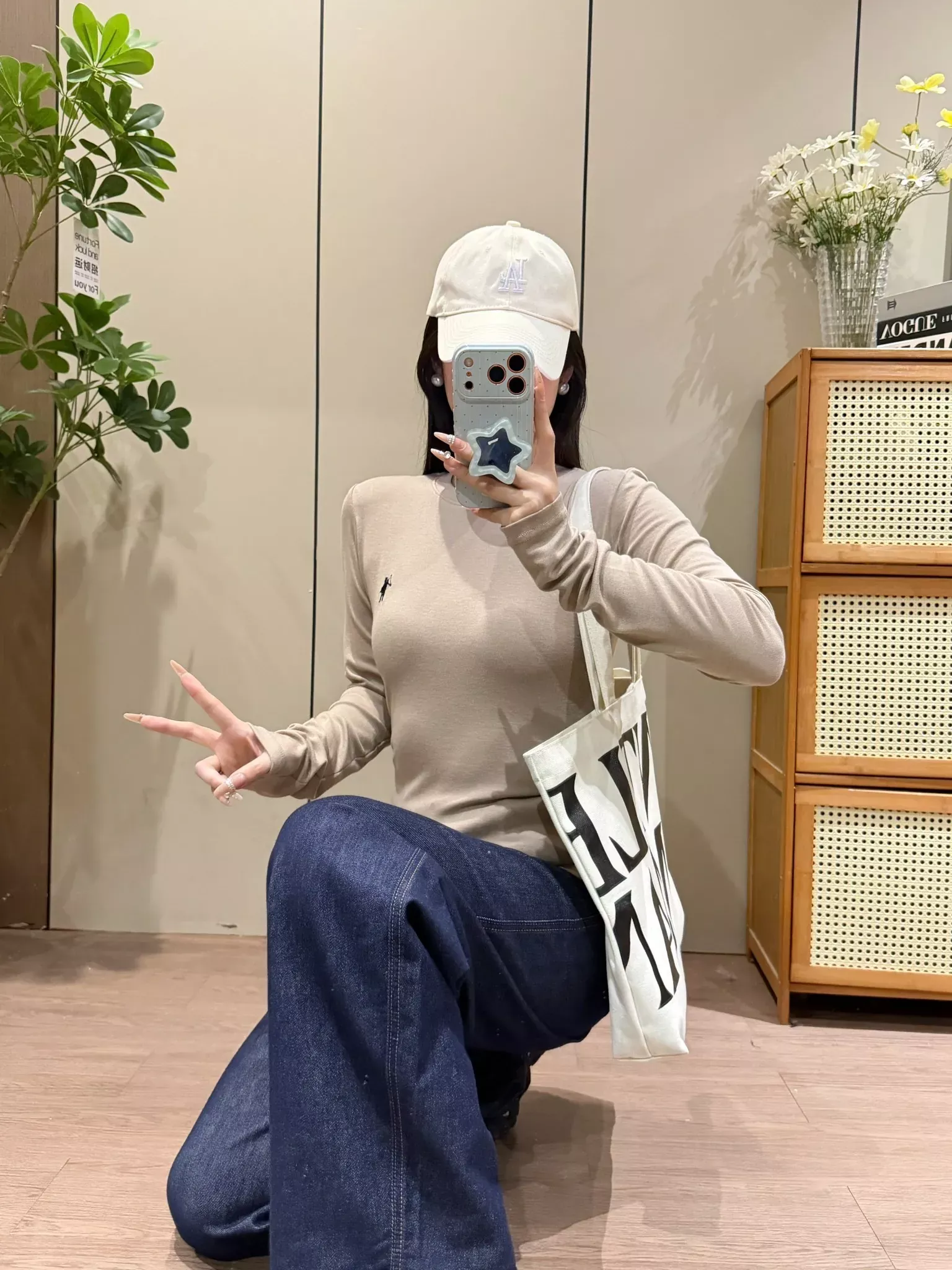 랄프로렌 전마 자수 슬림핏 여성용 긴소매 티셔츠 상세 이미지 26
