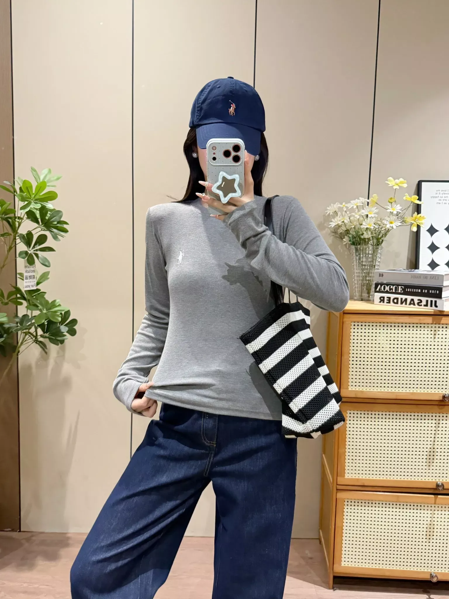 랄프로렌 전마 자수 슬림핏 여성용 긴소매 티셔츠 상세 이미지 31