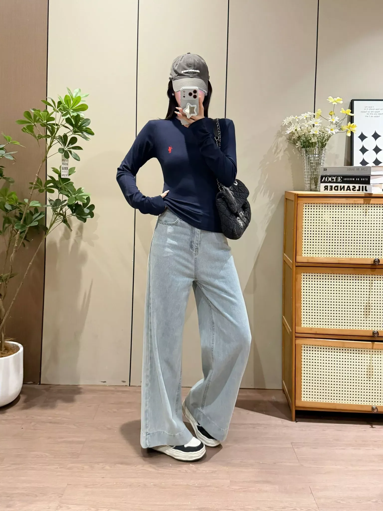 랄프로렌 전마 자수 슬림핏 여성용 긴소매 티셔츠 상세 이미지 61