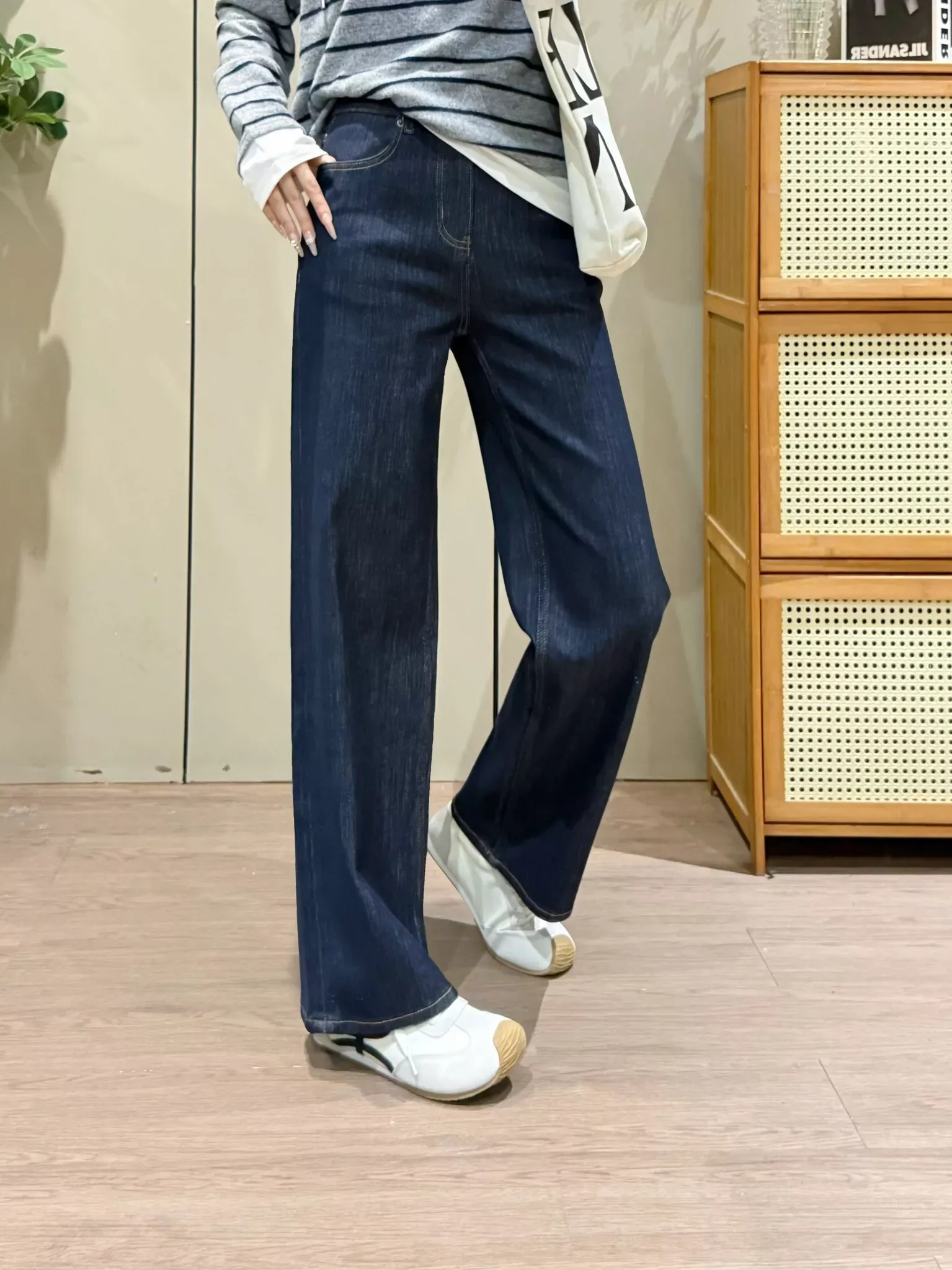 더로우 딥블루 스트레이트 여성용 데님 팬츠 상세 이미지 32
