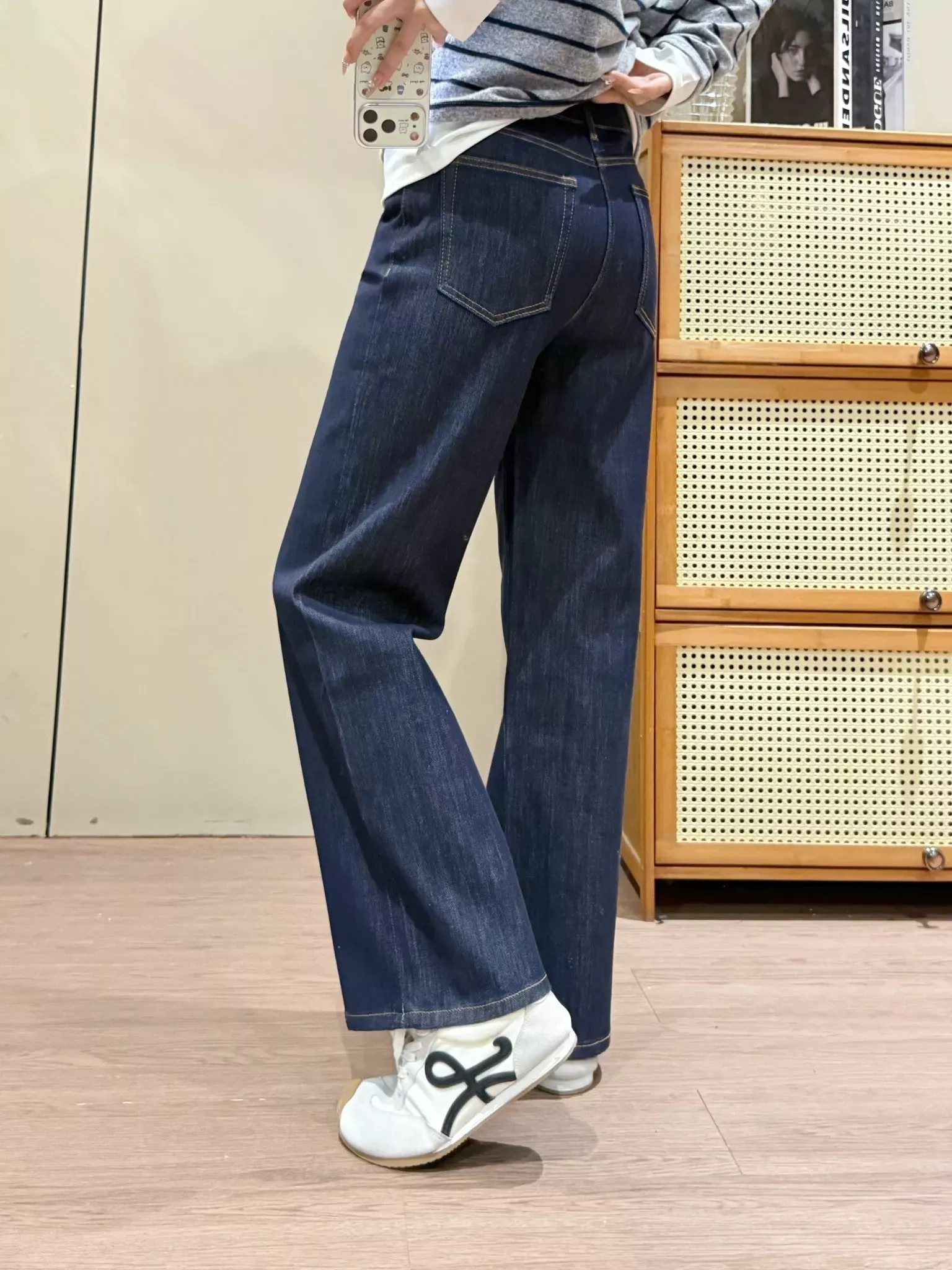 더로우 딥블루 스트레이트 여성용 데님 팬츠 상세 이미지 34