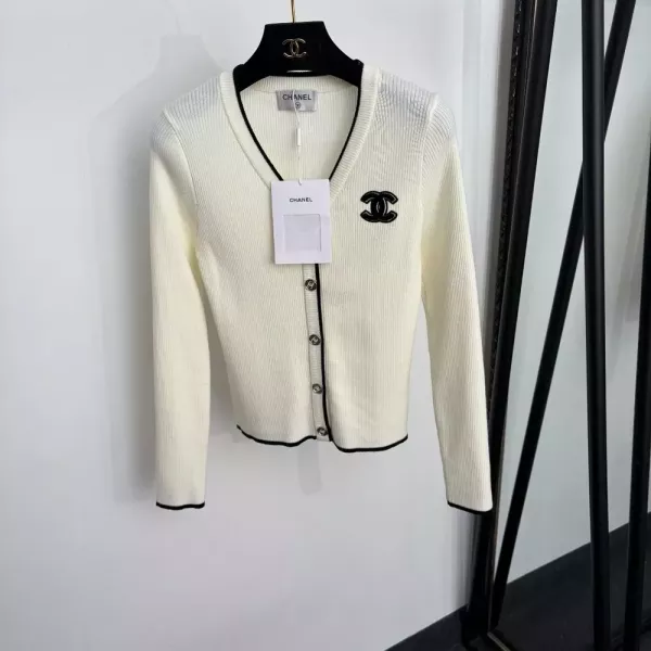 샤넬 로고 자수 브이넥 여성용 긴소매 가디건