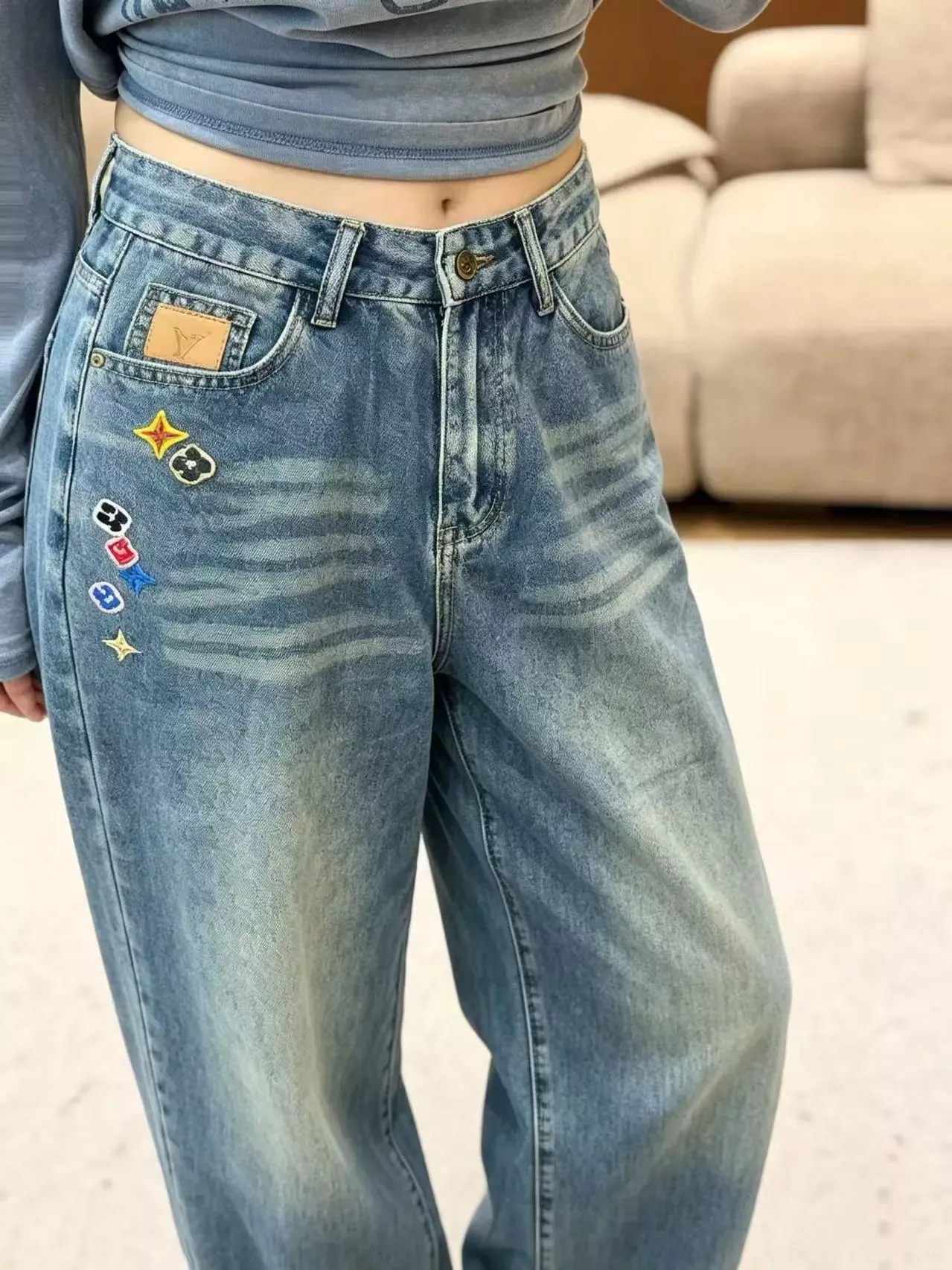 루이비통 플라워 자수 로고 여성용 데님 팬츠 상세 이미지 20