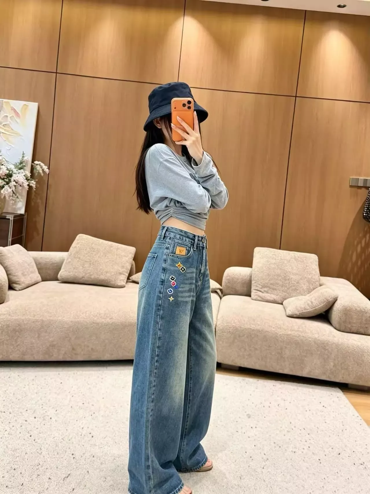 루이비통 플라워 자수 로고 여성용 데님 팬츠 상세 이미지 23