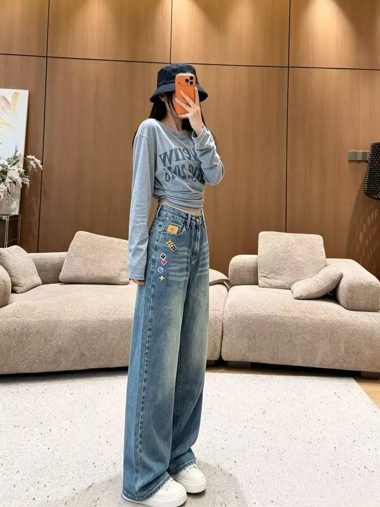 루이비통 플라워 자수 로고 여성용 데님 팬츠 상세 이미지 24