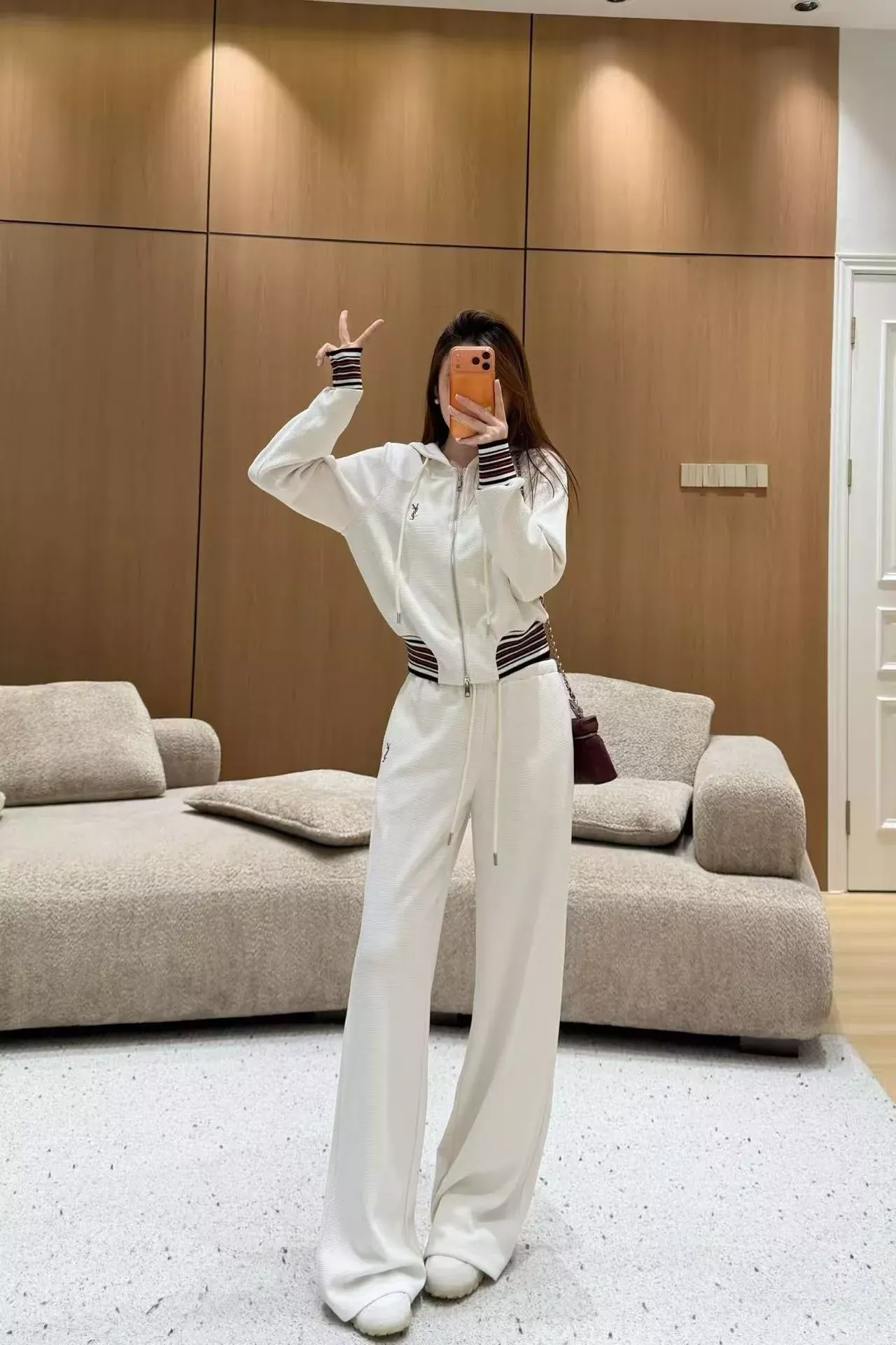 입생로랑 자수 후드 집업 여성용 상하의 세트 상세 이미지 17