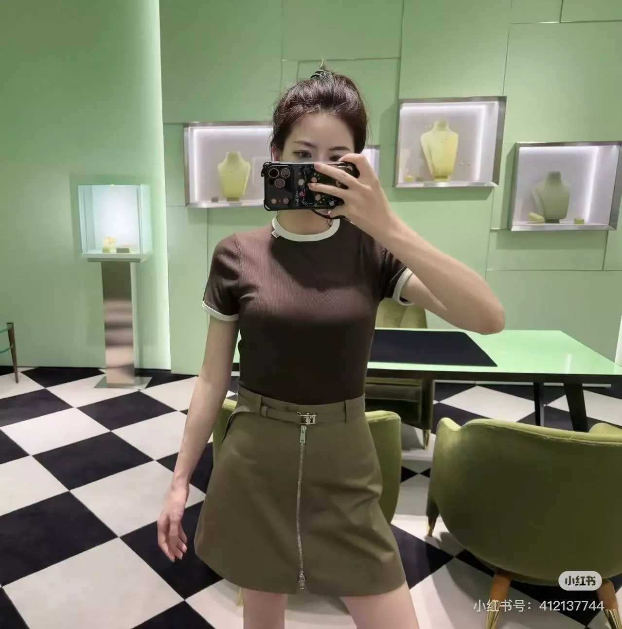 프라다 금속 버클 벨트 A라인 여성용 미니 스커트 상세 이미지 13