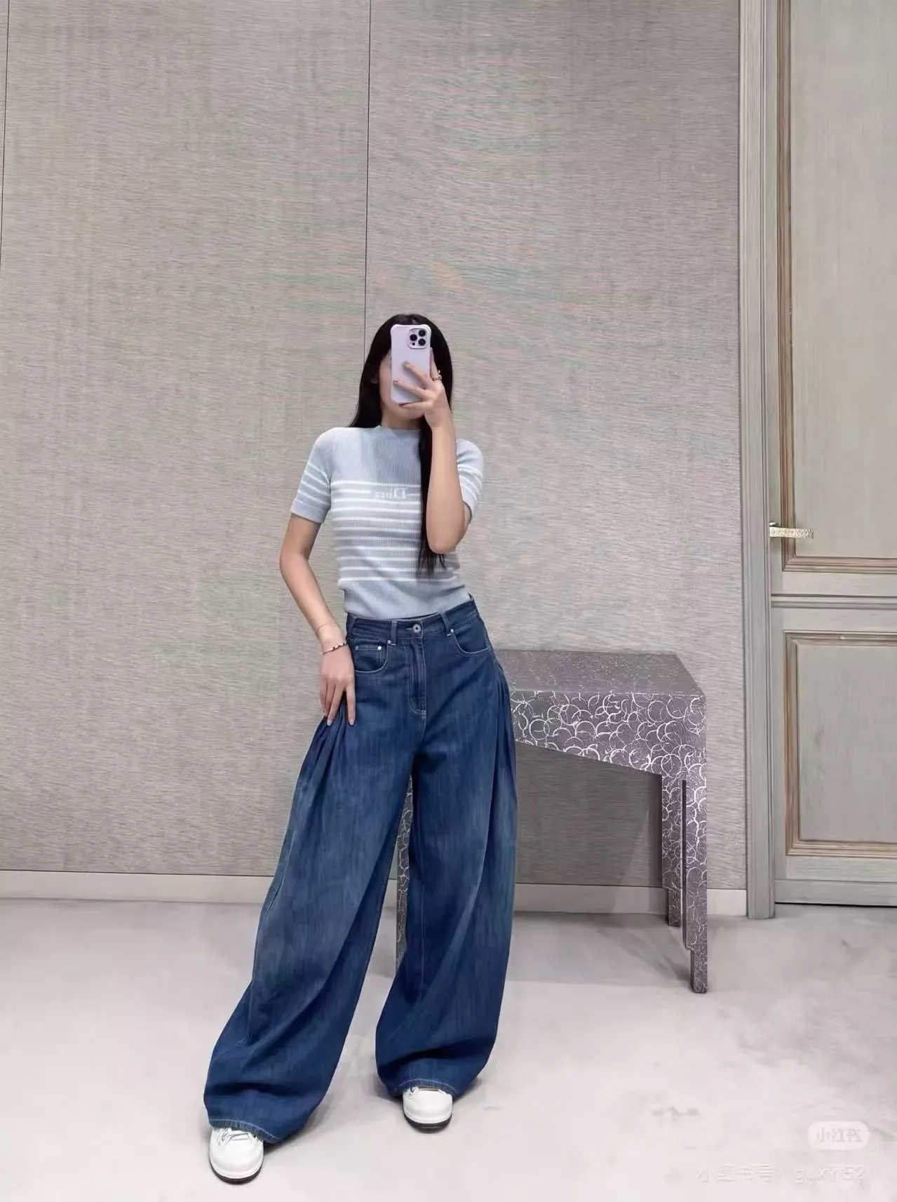 디올 측면 압주름 하이웨이스트 여성용 데님 팬츠 상세 이미지 10
