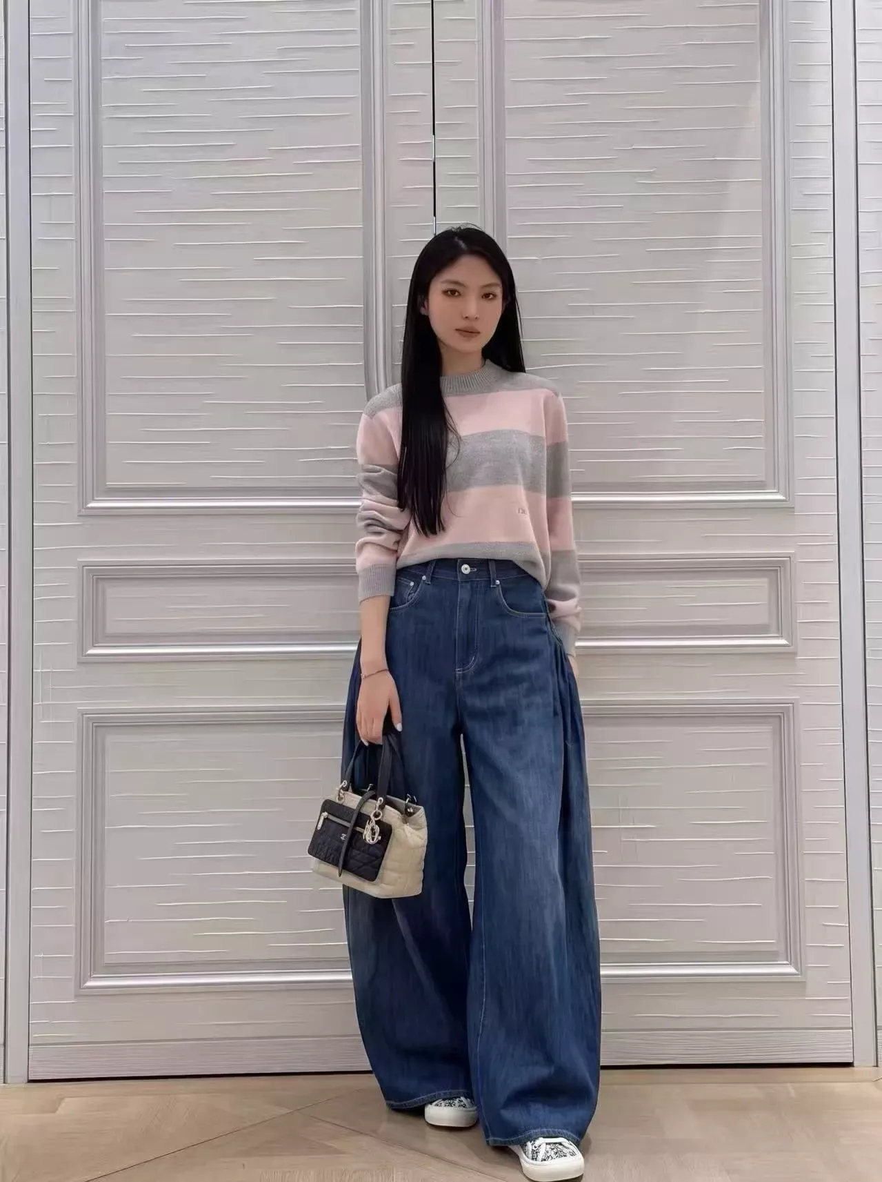 디올 측면 압주름 하이웨이스트 여성용 데님 팬츠 상세 이미지 13