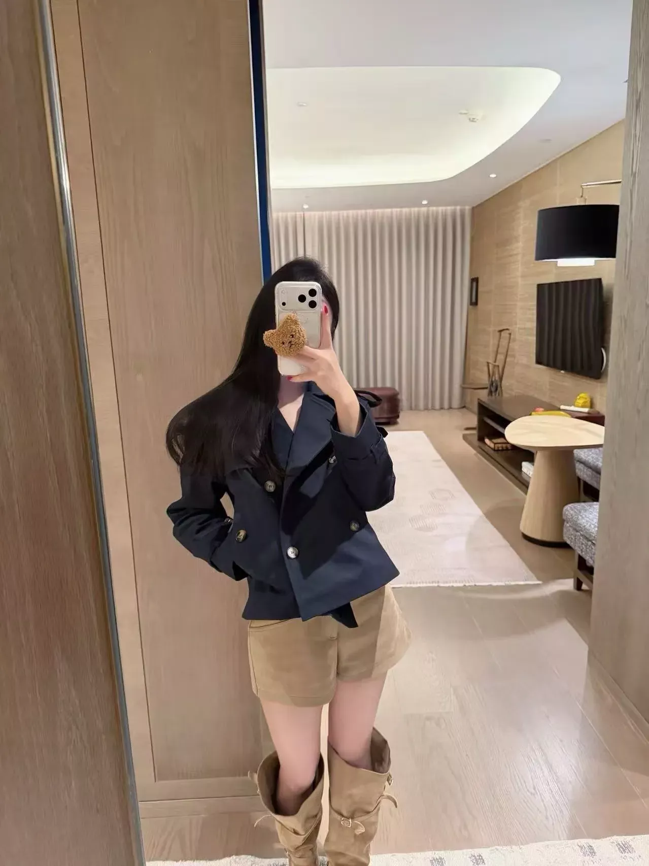 버버리 체크 안감 더블브레스트 여성용 쇼트 코트 상세 이미지 18