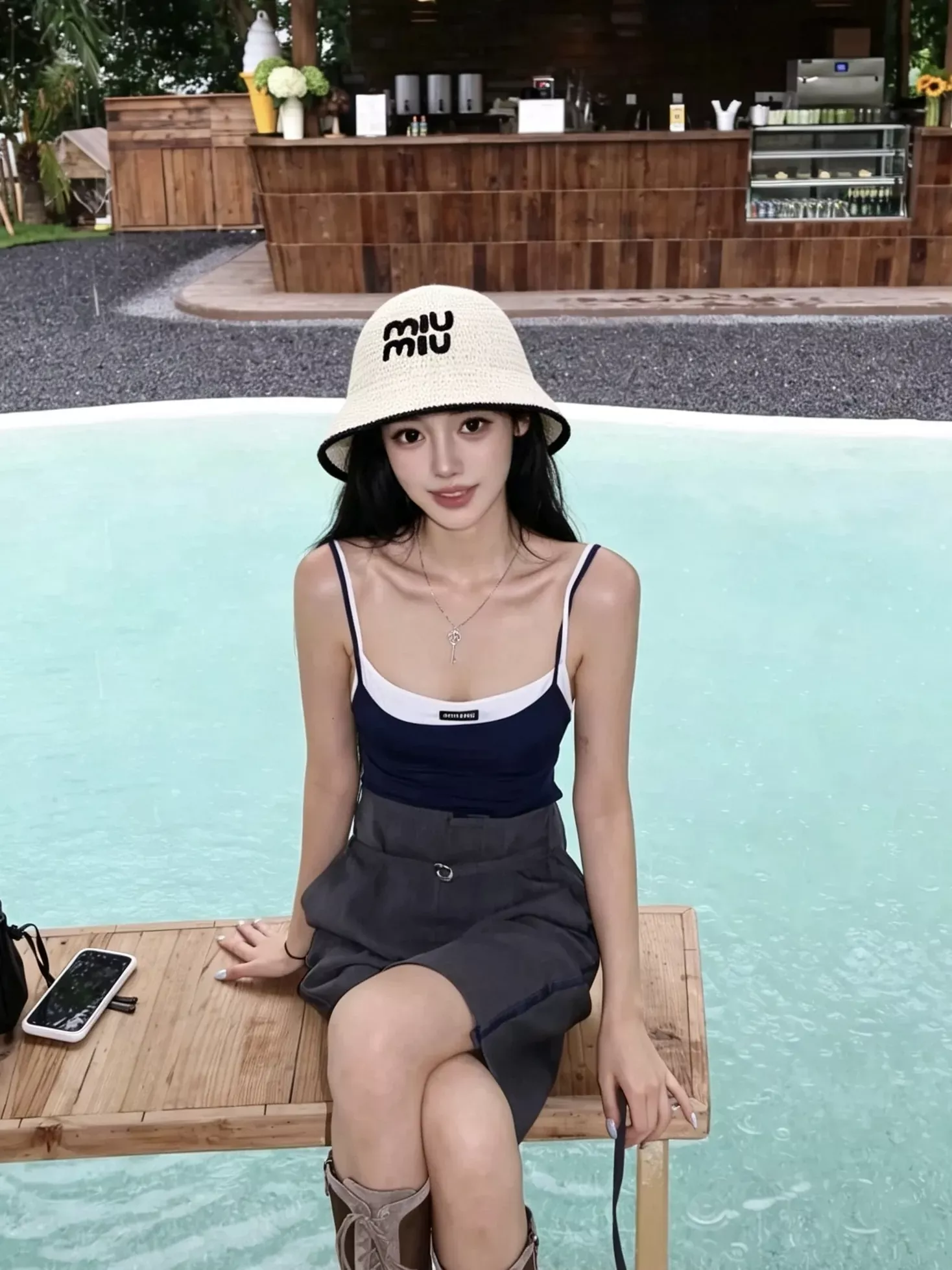 미우미우 펀칭 니트 버킷햇 상세 이미지 15