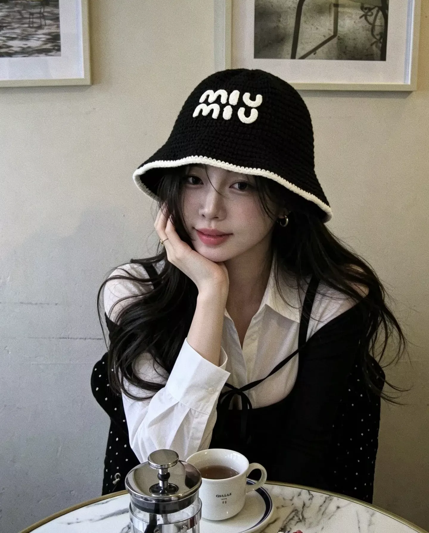 미우미우 펀칭 니트 버킷햇 상세 이미지 4