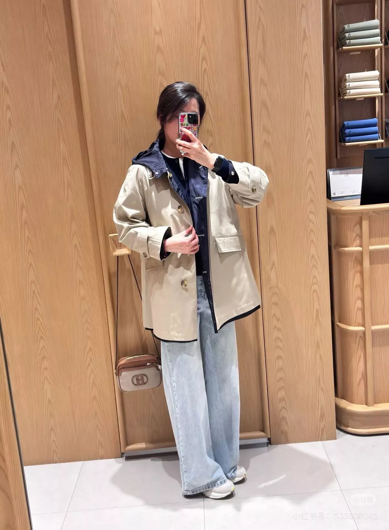 헤지스 양면 후드 코튼 하프 재킷 상세 이미지 43