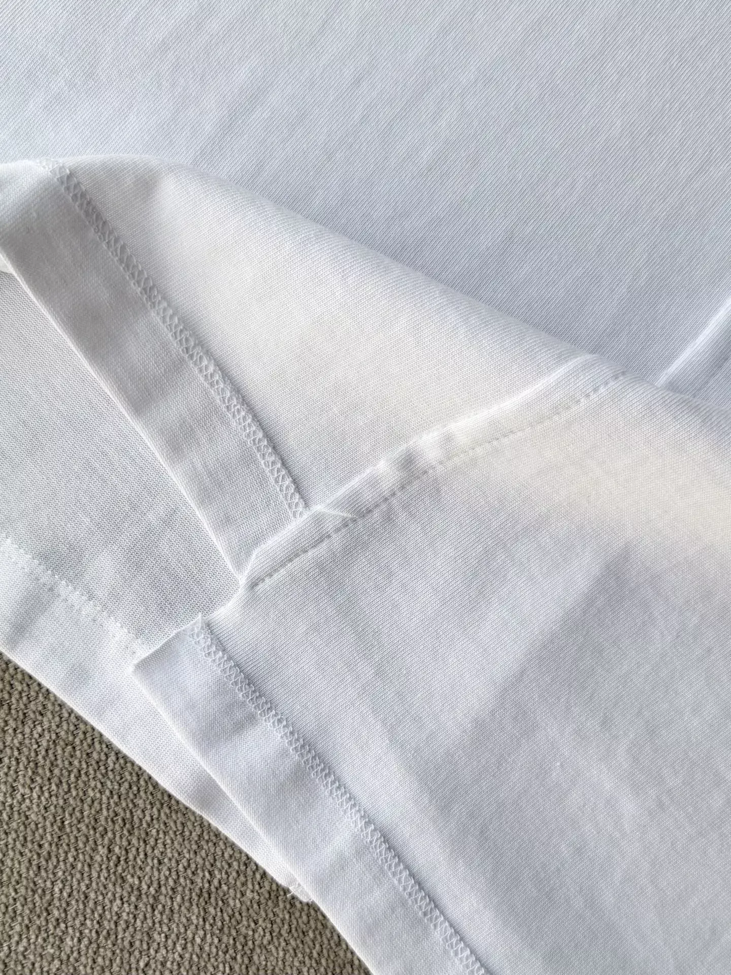 마뗑킴 해체 절개 언밸런스 여성용 긴소매 티셔츠 상세 이미지 34