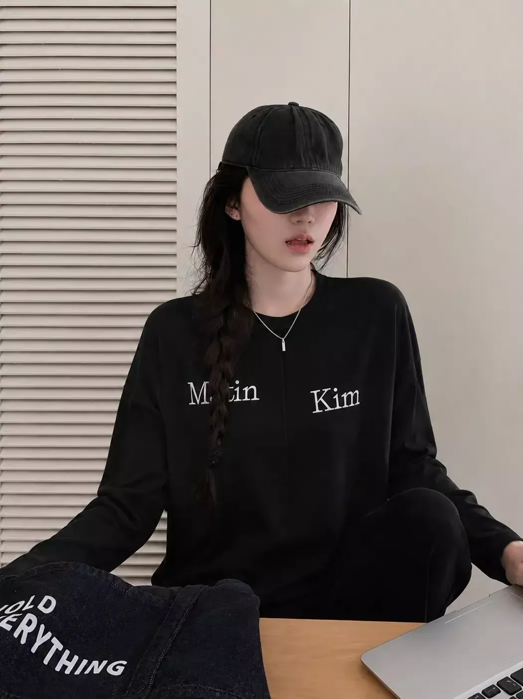 마뗑킴 해체 절개 언밸런스 여성용 긴소매 티셔츠 상세 이미지 5