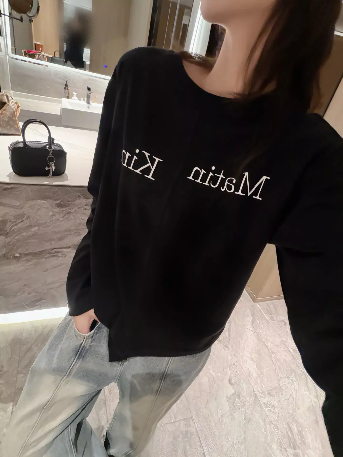 마뗑킴 해체 절개 언밸런스 여성용 긴소매 티셔츠 상세 이미지 69