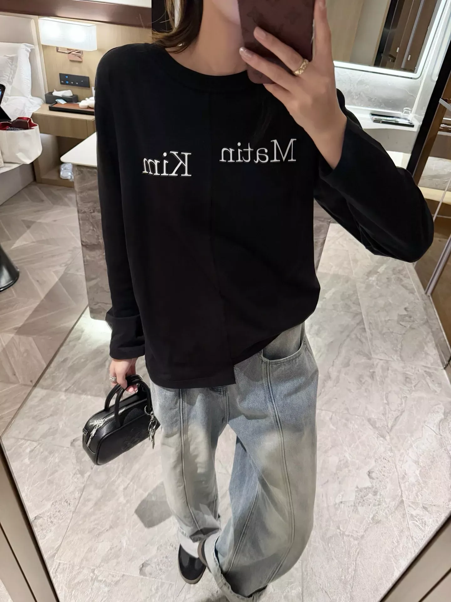 마뗑킴 해체 절개 언밸런스 여성용 긴소매 티셔츠 상세 이미지 71