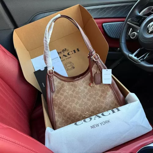 코치 로고 패턴 피브이씨 숄더백