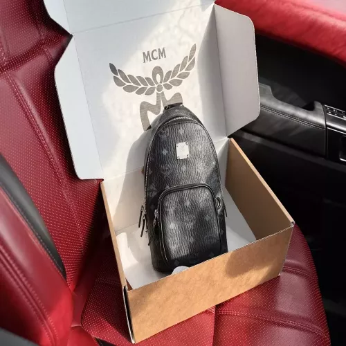 엠씨엠 블랙 로고 가죽 웨이스트백