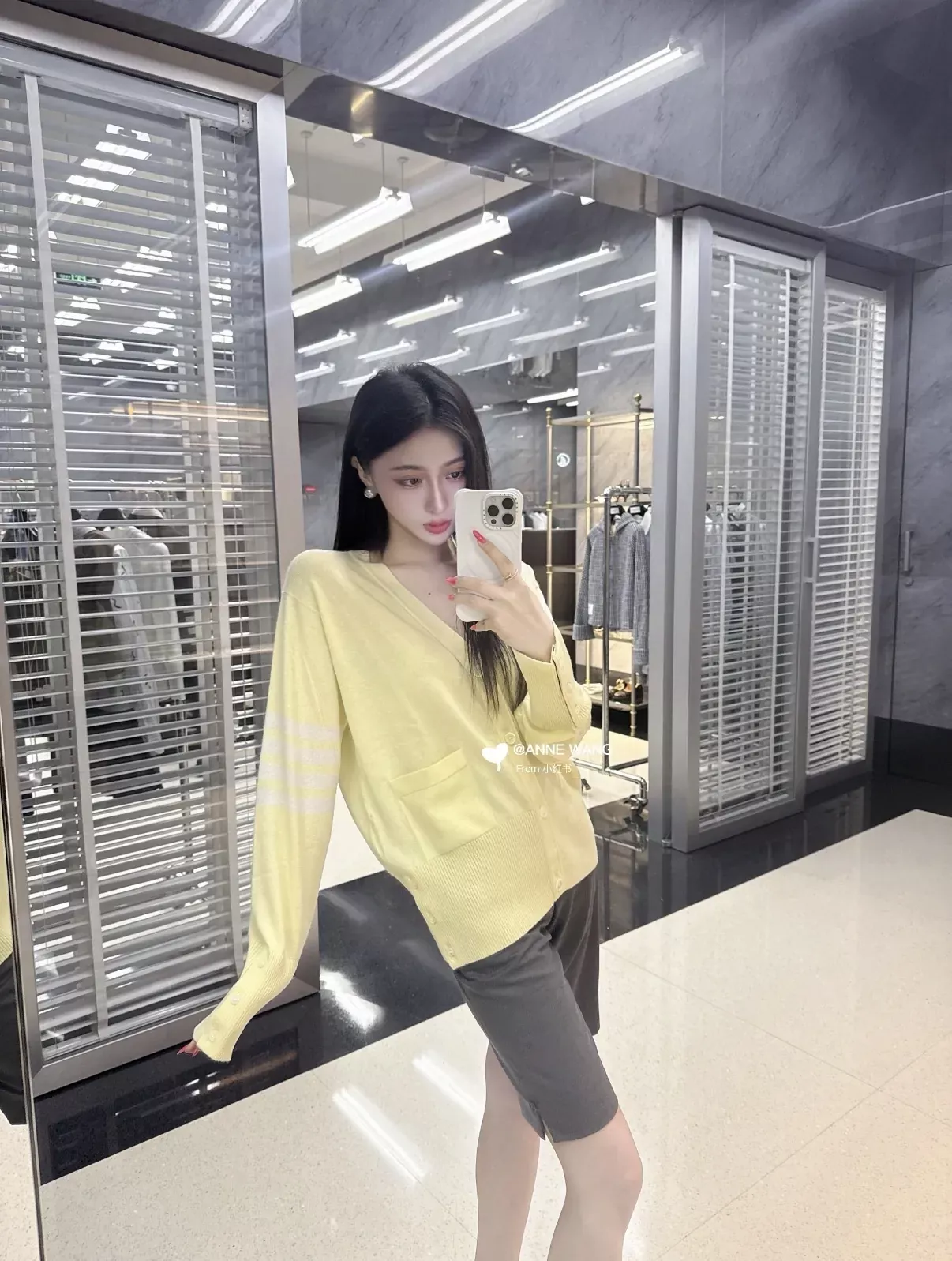 톰브라운 배색 자카드 브이넥 여성용 긴소매 가디건 상세 이미지 12