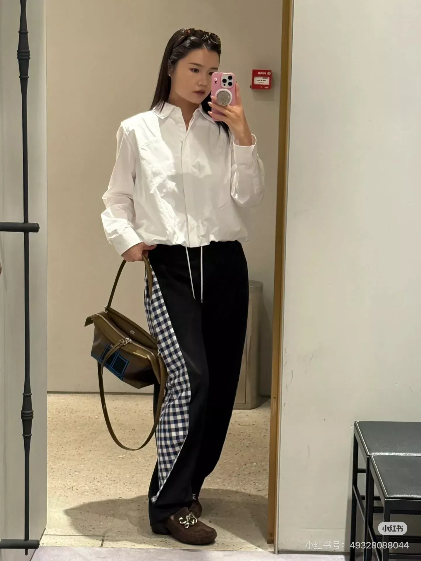 로에베 드로스트링 크롭 여성용 긴소매 셔츠 상세 이미지 19