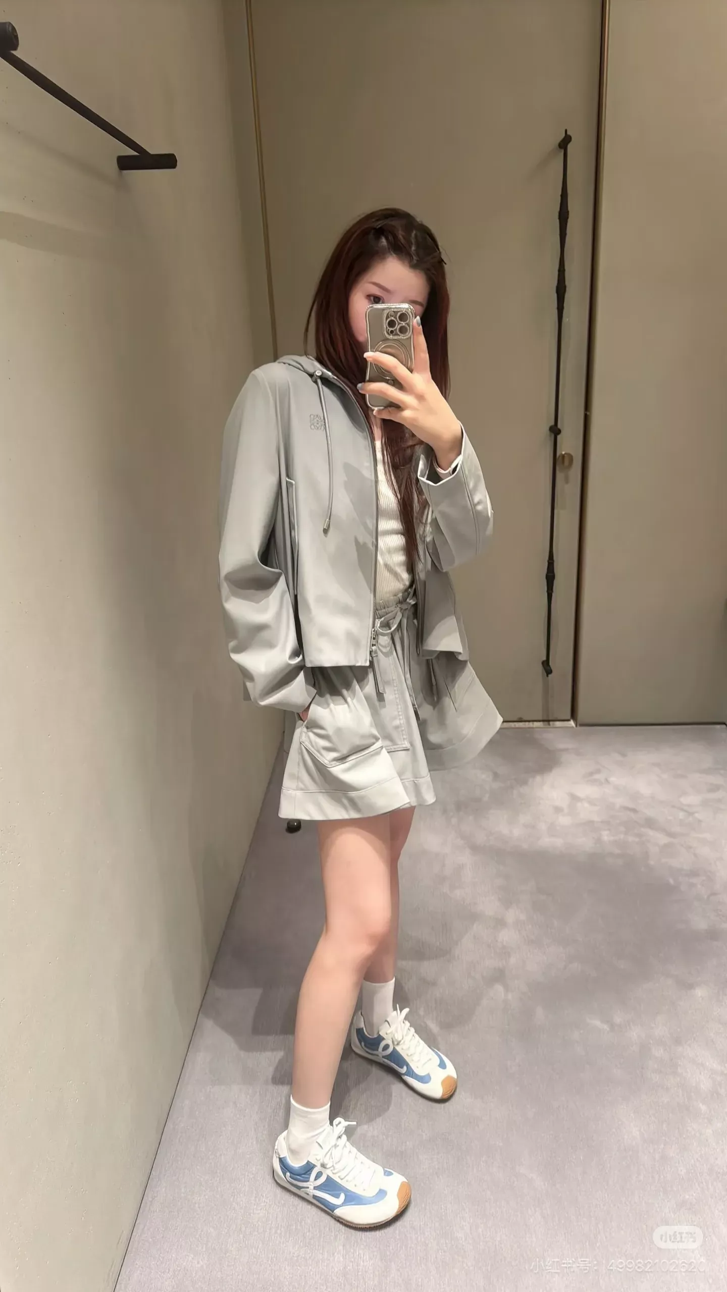 로에베 자수 로고 드로스트링 여성용 후드 재킷 상세 이미지 18