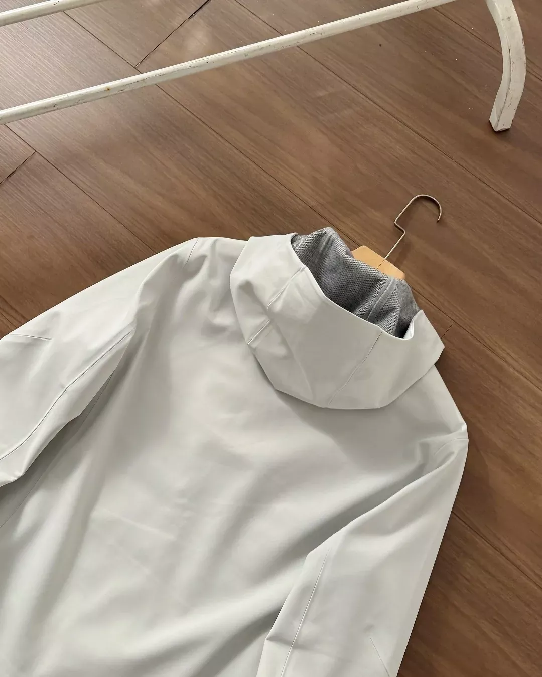 헬리한센 방풍 후드 스트링 남녀공용 후드 재킷 상세 이미지 12