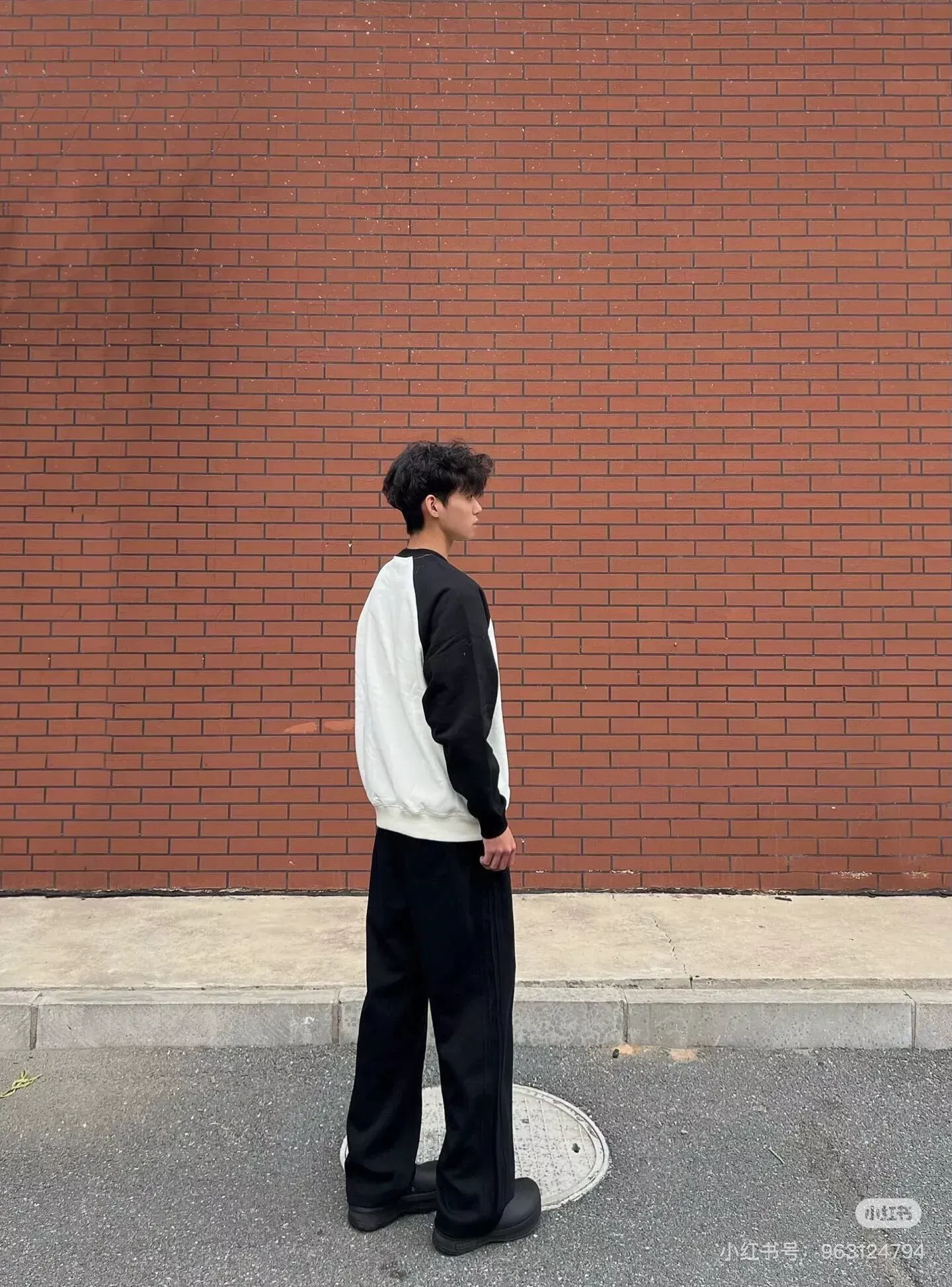 알로요가 삼선 자수 와이드 남녀공용 트레이닝 팬츠 상세 이미지 24