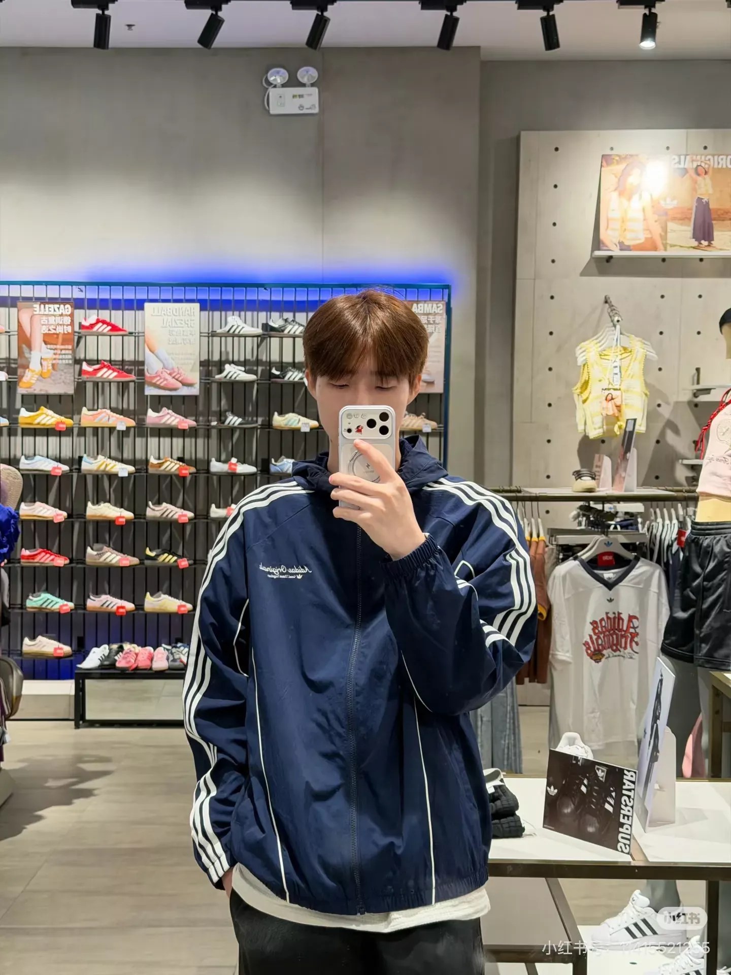아디다스 복고 삼선 경량 우븐 남녀공용 후드 재킷 상세 이미지 26