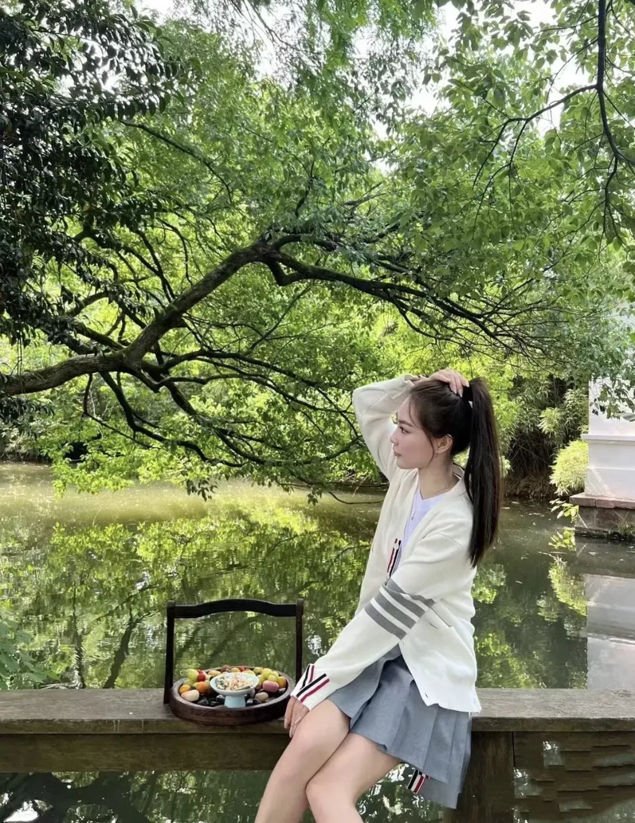 톰브라운 코튼 사선 스트라이프 여성용 긴소매 가디건 상세 이미지 23