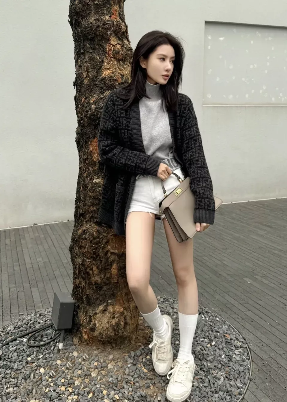 펜디 FF 크로셰 캐시미어 여성용 긴소매 가디건 상세 이미지 39