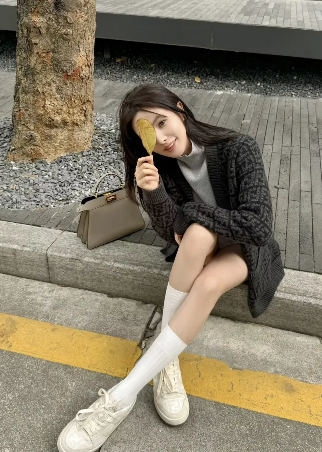 펜디 FF 크로셰 캐시미어 여성용 긴소매 가디건 상세 이미지 44