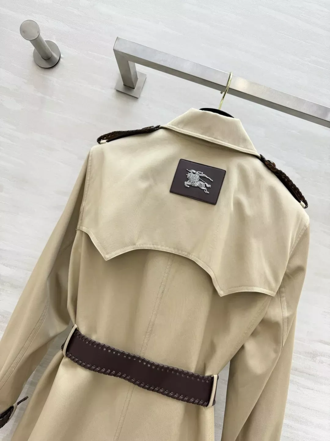 브루넬로쿠치넬리 더블브레스트 벨트 여성용 롱 코트 상세 이미지 8