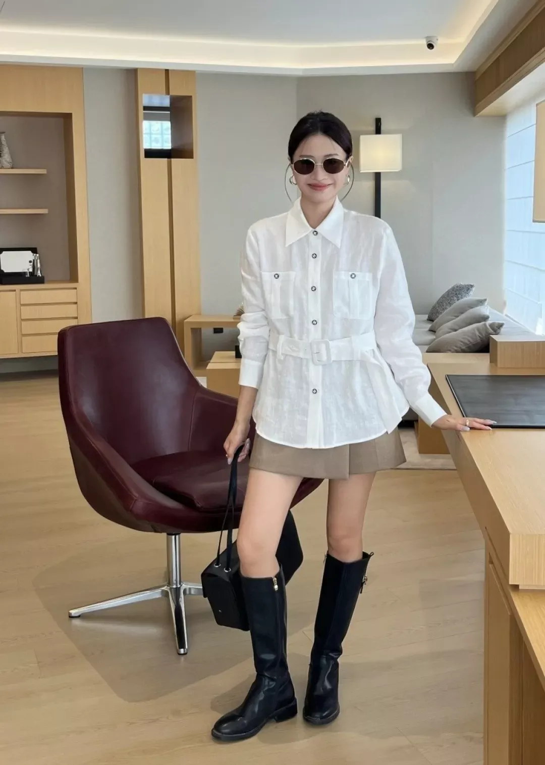 샤넬 벨트 포인트 코튼 린넨 여성용 긴소매 셔츠 상세 이미지 12