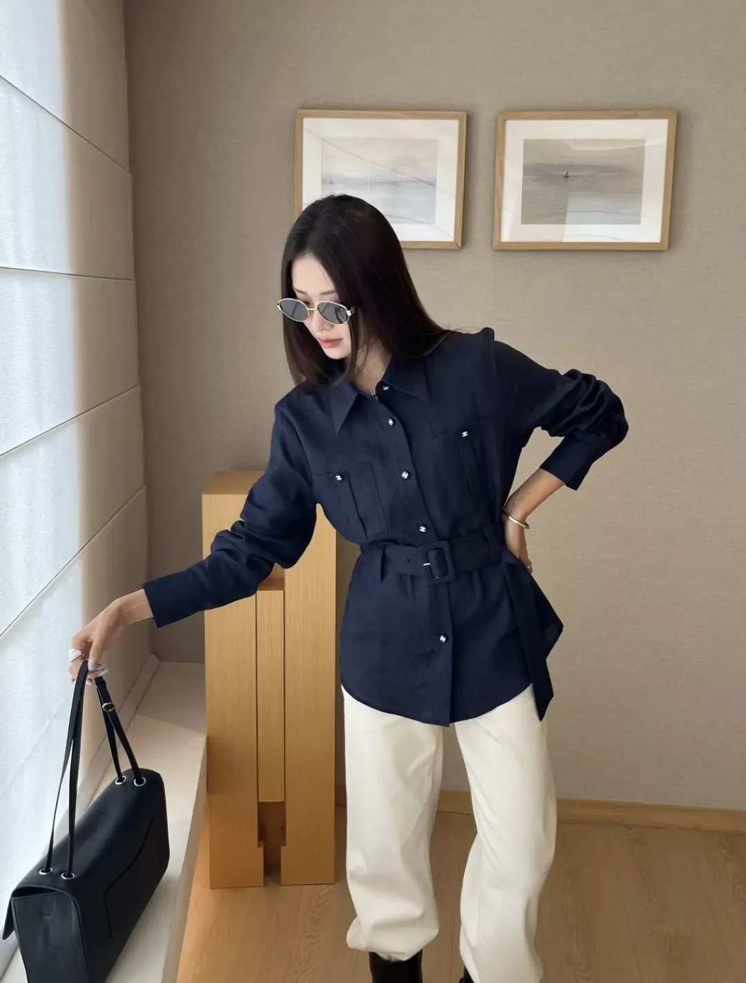 샤넬 벨트 포인트 코튼 린넨 여성용 긴소매 셔츠 상세 이미지 28