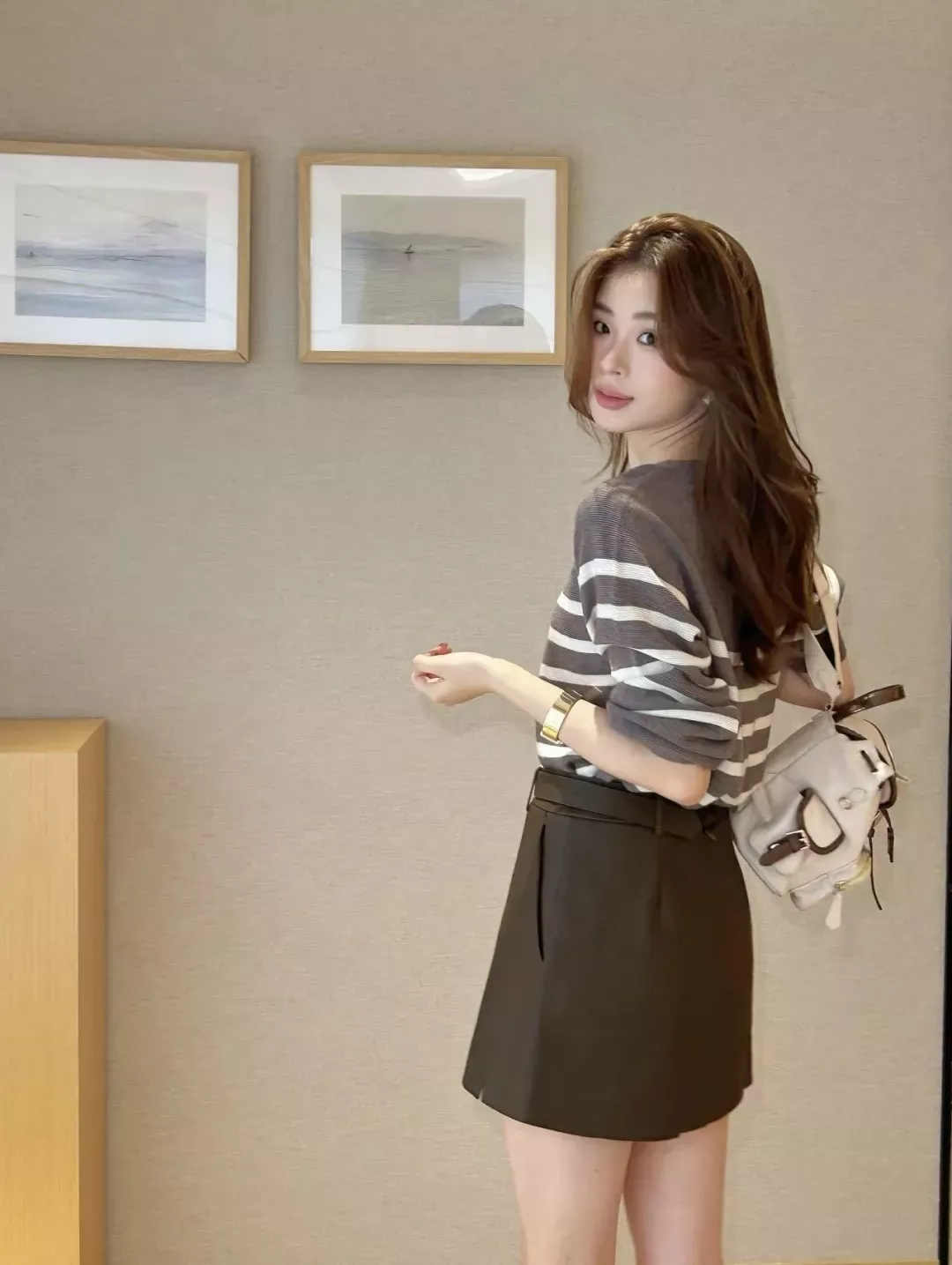 입생로랑 벨트 포인트 스커트 팬츠 여성용 가죽 팬츠 상세 이미지 11