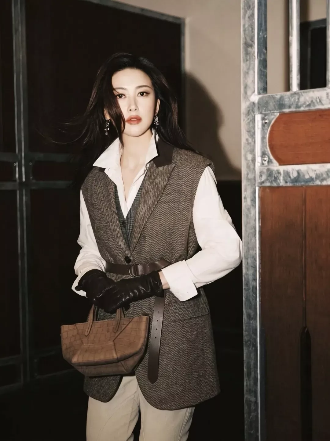 브루넬로쿠치넬리 헤링본 울 벨티드 여성용 버튼 조끼 상세 이미지 12