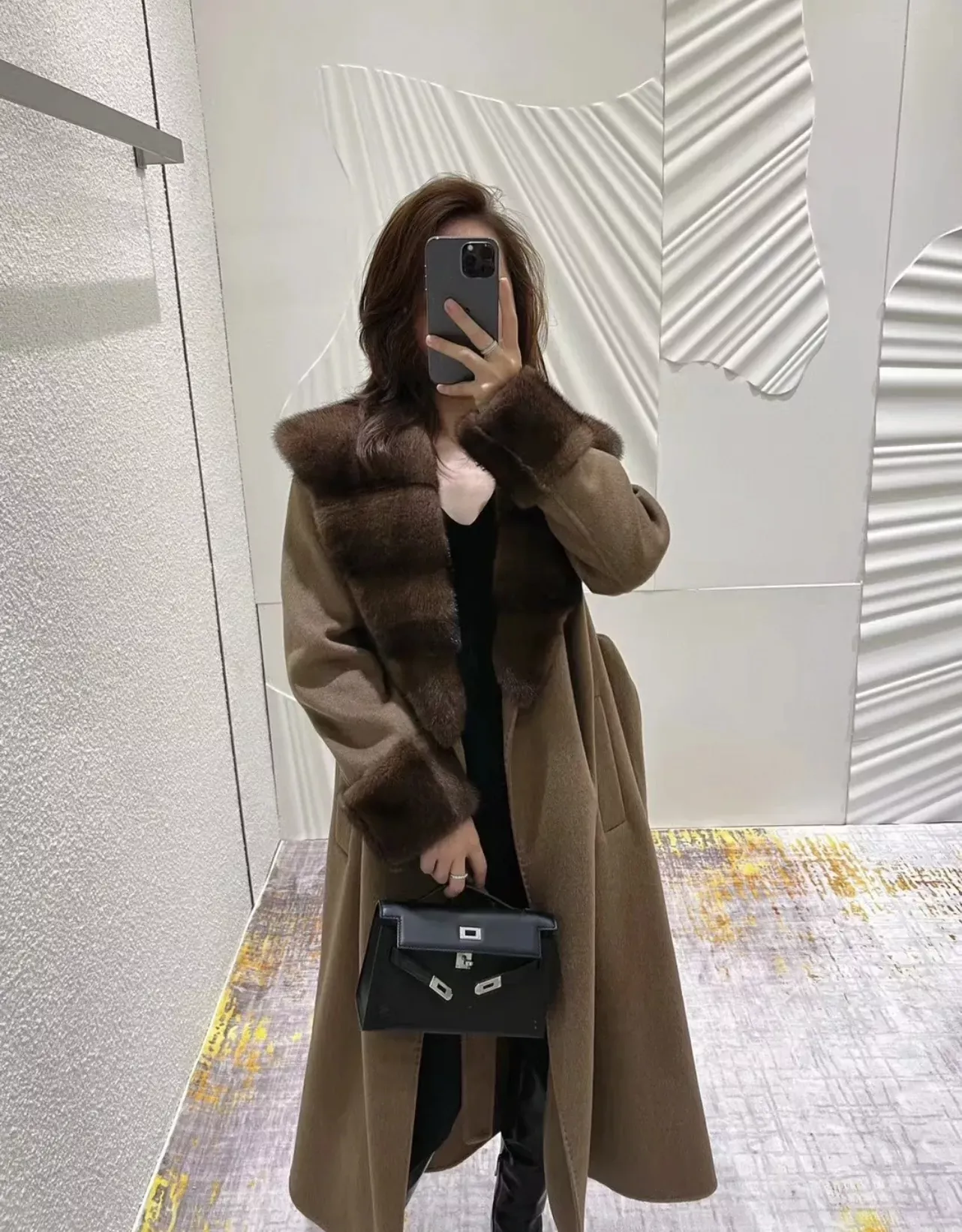로로피아나 밍크 숄 칼라 캐시미어 여성용 롱 코트 상세 이미지 107